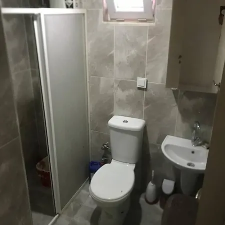 Bahce Kati Kolay Ulasim דירה